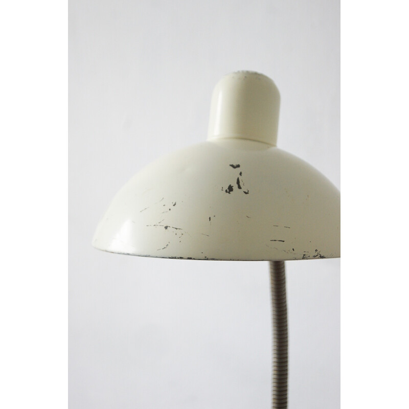 Lampada da tavolo vintage Bauhaus bianca di Christian Dell per Kaiser Idell, anni '50