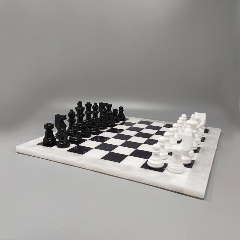 Vintage black and white chess set in Volterra Alabaster handmade, Italy 1970s