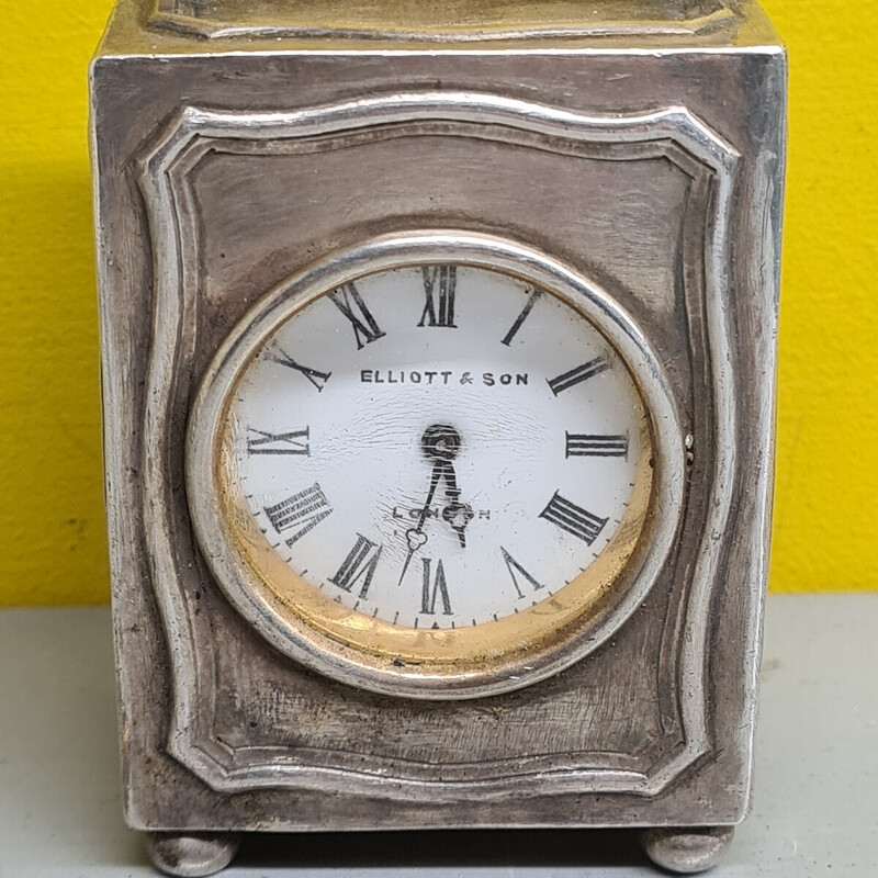 Horloge de voyage vintage en argent par Elliott and Son London