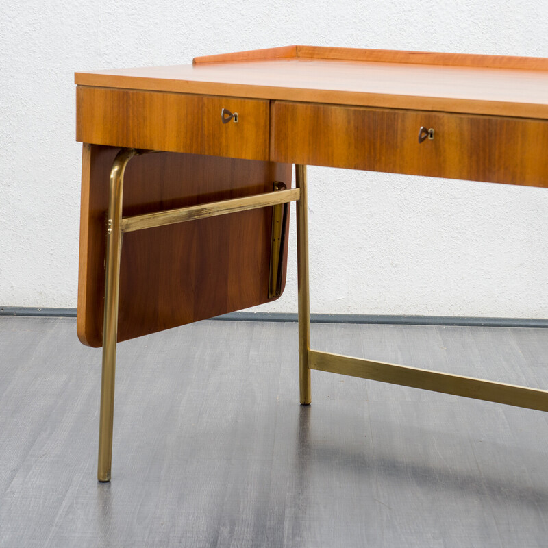 Bureau vintage en noyer par Erwin Behr pour Behr Möbel, 1960