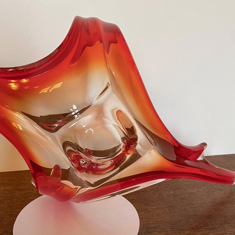 Alte venezianische Schale aus rotem Glas, Italien