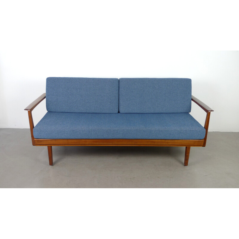 Lit de repos en noyer de Walter Knoll - 1950