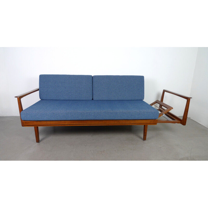 Walter Knoll daybed with walnut frame - 1950s