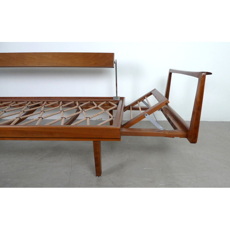 Walter Knoll daybed with walnut frame - 1950s