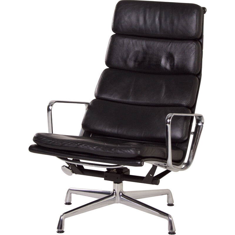 Vintage zwart lederen Ea 222 Soft Pad fauteuil van Charles en Ray Eames voor Vitra, jaren 2000
