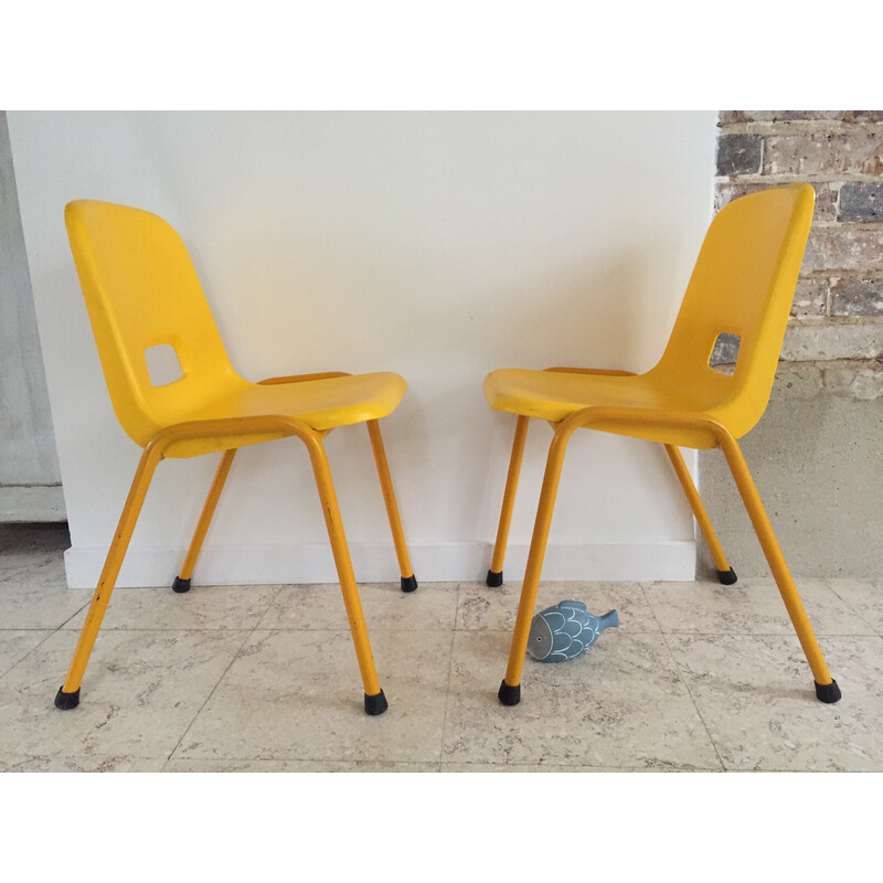 Vintage chair for children 3-6 years old