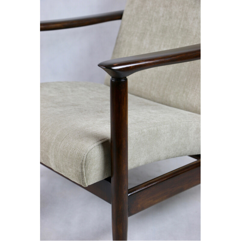 Vintage Gfm-142 armchair in wood and beige fabric by Edmund Homa, 1970s