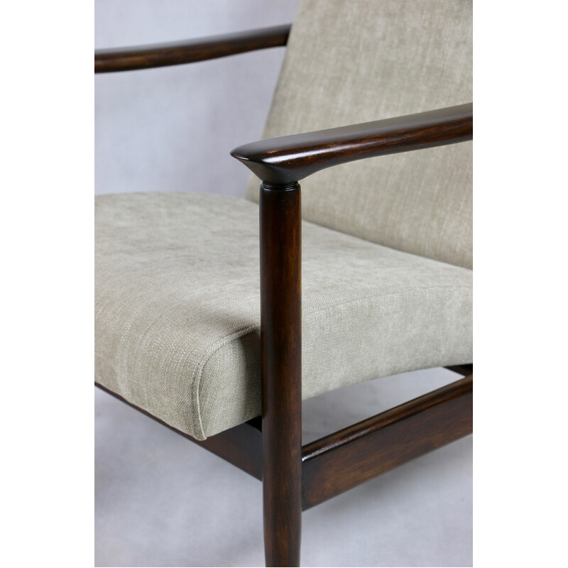 Vintage Gfm-142 fauteuil in hout en beige stof van Edmund Homa, 1970