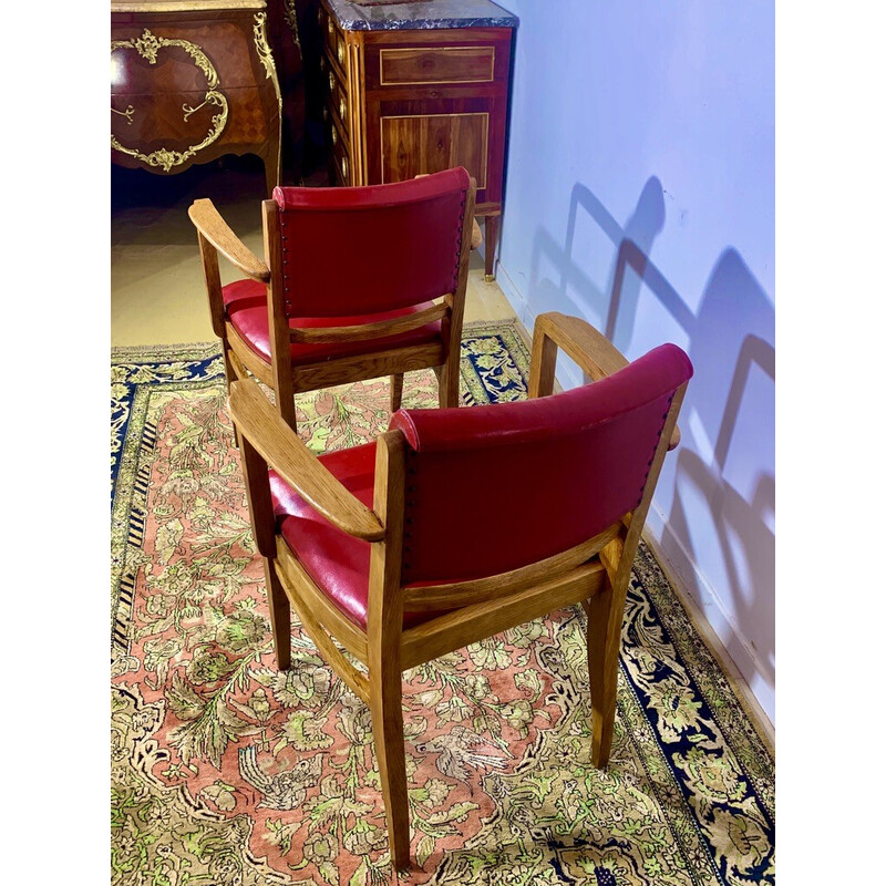 Pareja de sillones vintage de roble y skai rojo de Maurice Jallot