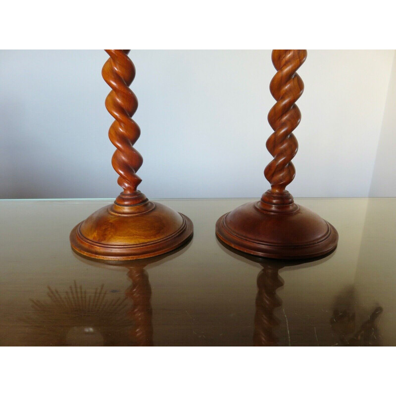 Pareja de candelabros vintage de madera torneada, Francia 1930