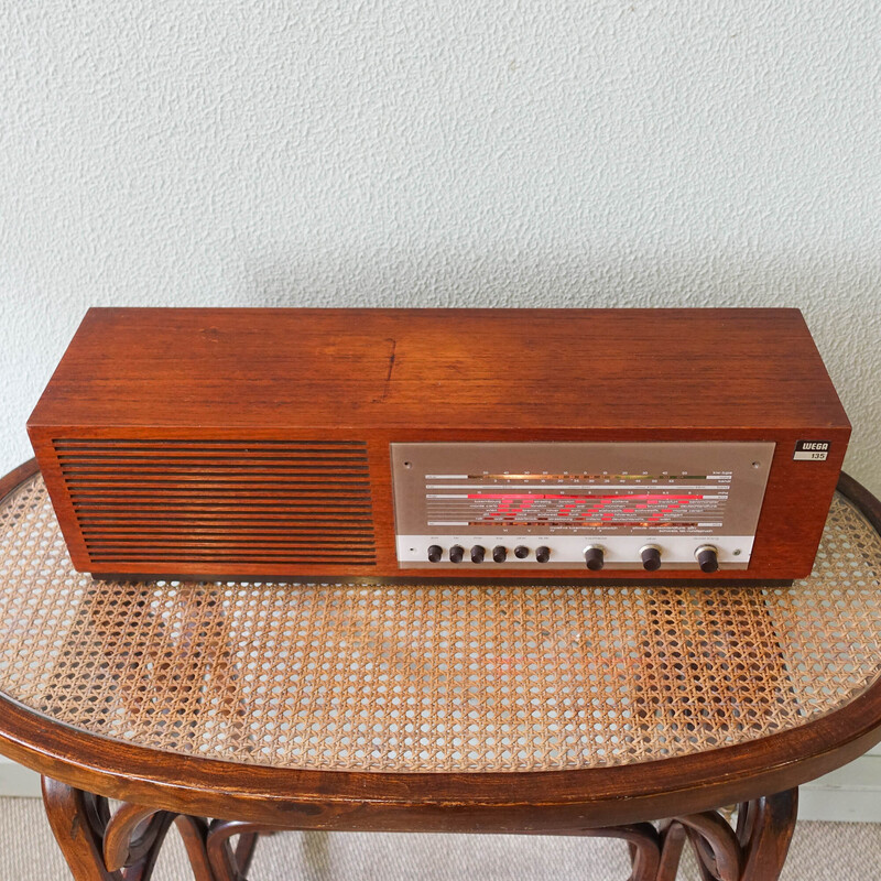 Radio vintage de teca de Wega, años 60