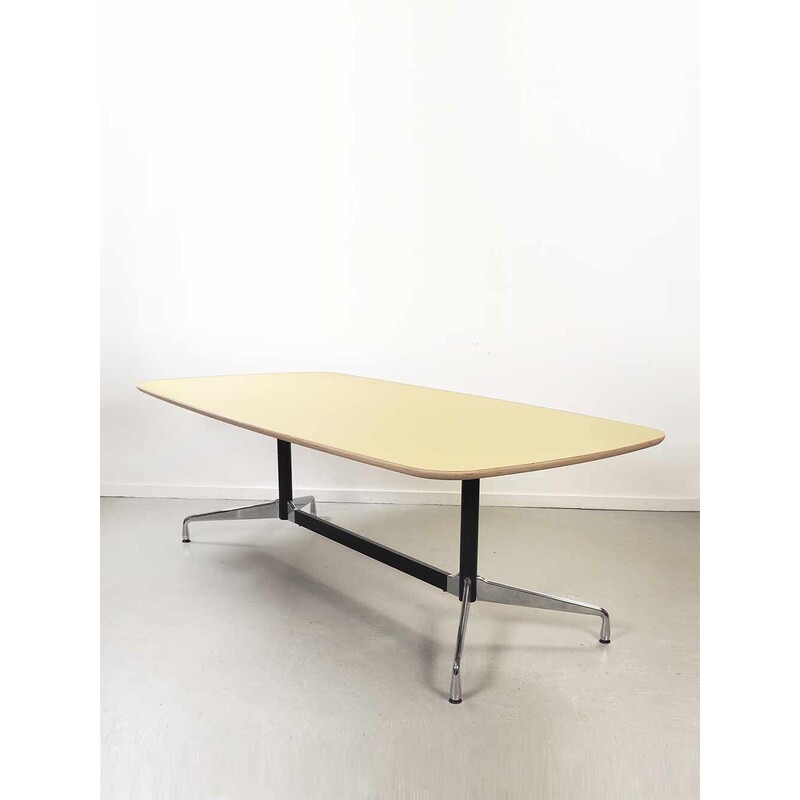 Componist applaus Harde wind Vintage houten tafel van Charles en Ray Eames voor Vitra, 1960