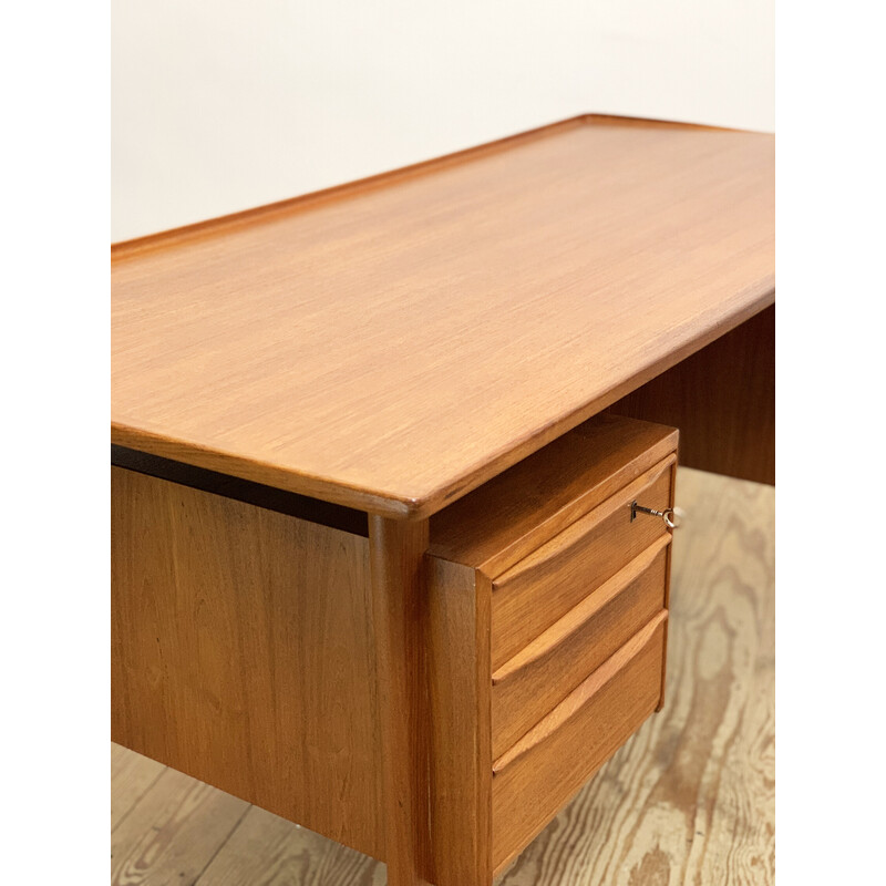 Vintage teak desk by Peter Løvig Nielsen for Hedensted Møbelfabrik, Denmark 1970s