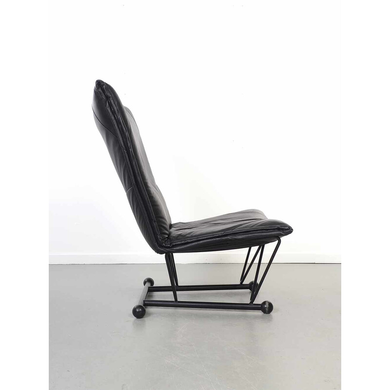 Vintage Flyer lounge chair in zwart leer van P. Mazairac en K. Boonzaaijer voor Young International, 1983.