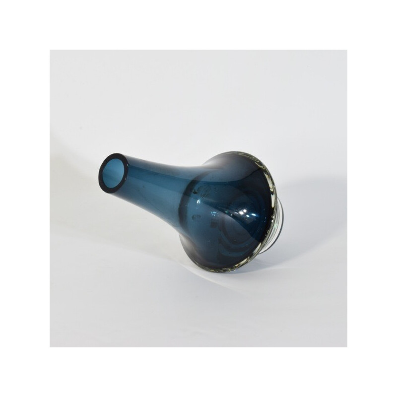 Vintage blue vase by Erkkitapio Siiroinen for Riihimäen Lasi, Finland 1960s