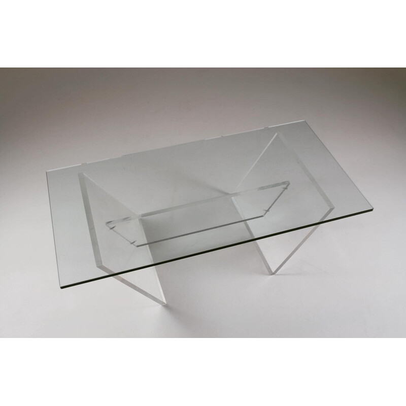 Table basse vintage « Les invisibles du marais » en plexiglas et en verre, France 1980