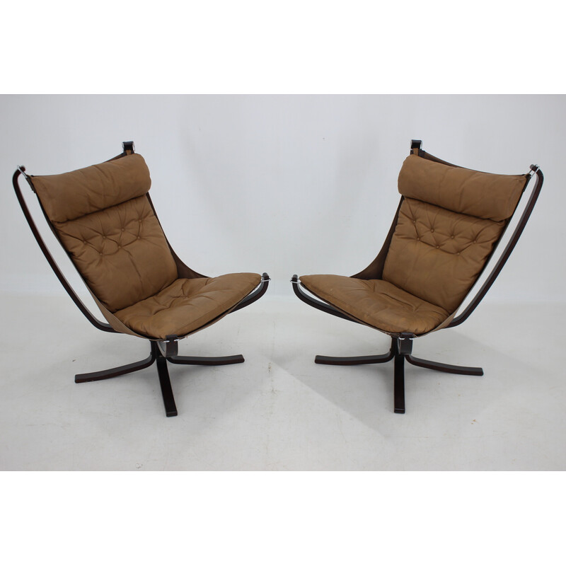 Pair of vintage Falcon armchairs in leather by Sigurd Ressell for Vatne Møbler, Norway 1970s