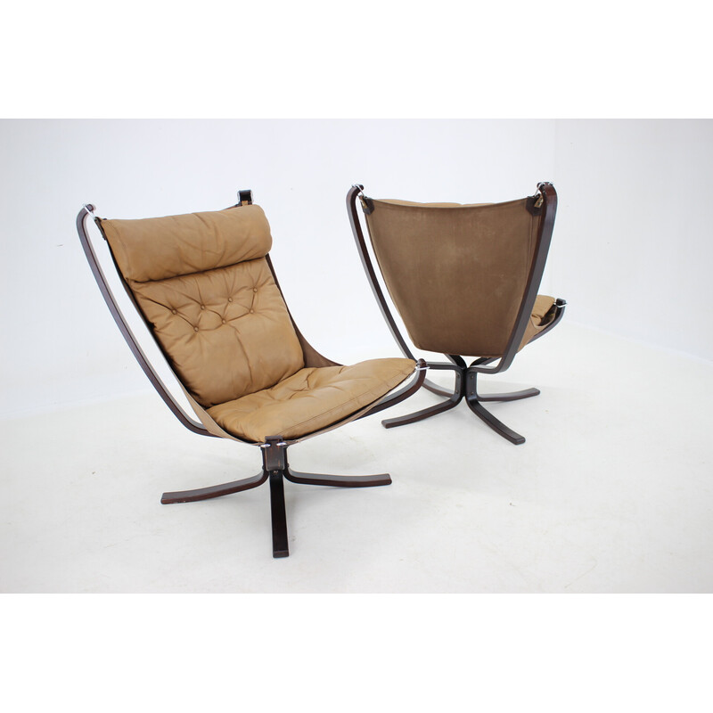 Pair of vintage Falcon armchairs in leather by Sigurd Ressell for Vatne Møbler, Norway 1970s