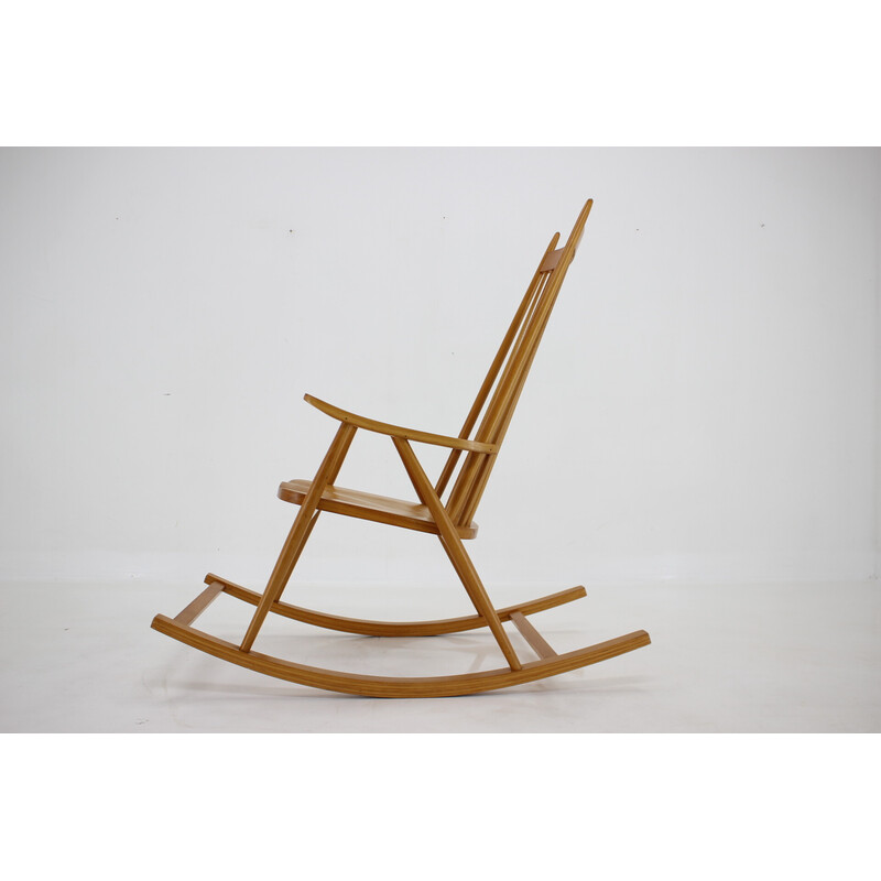 Vintage beechwood rocking chair by Varjosen Puunjalostus for Uusikylä, Finland 1960s