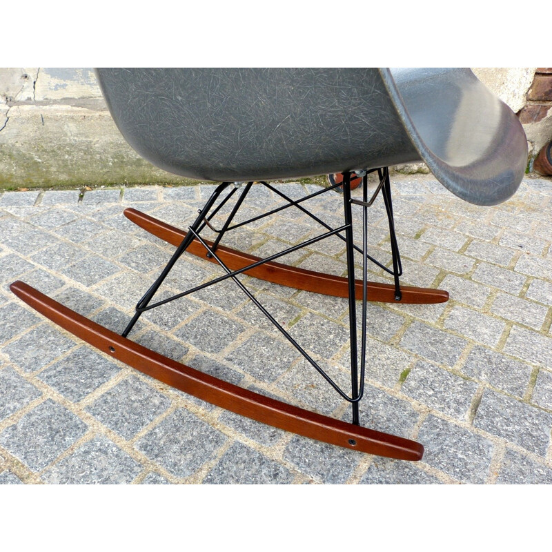 EAMES RAR grey rocking chair - 1965