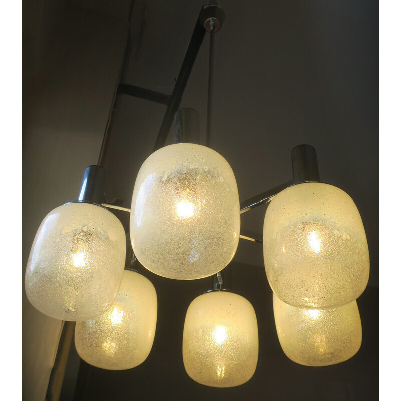 Lampadario italiano vintage a 6 bracci in vetro di Murano satinato e cromo, 1960