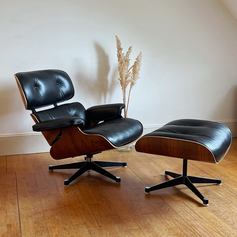 Poltrona vintage con pouf di Charles e Ray Eames per Herman Miller, Francia 1970