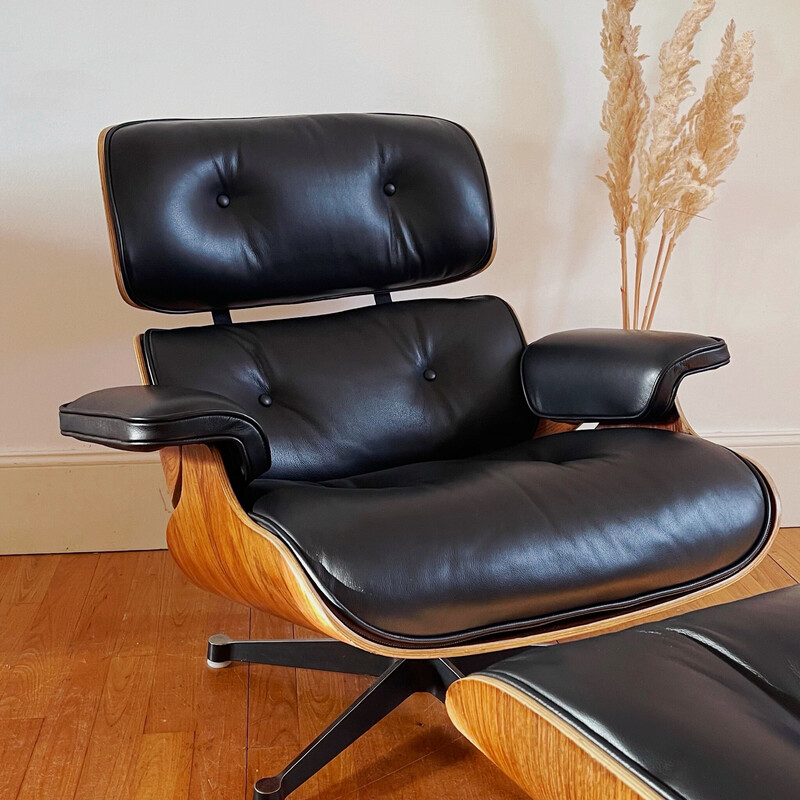 Poltrona Vintage com otomano de Charles e Ray Eames para Herman Miller, França 1970