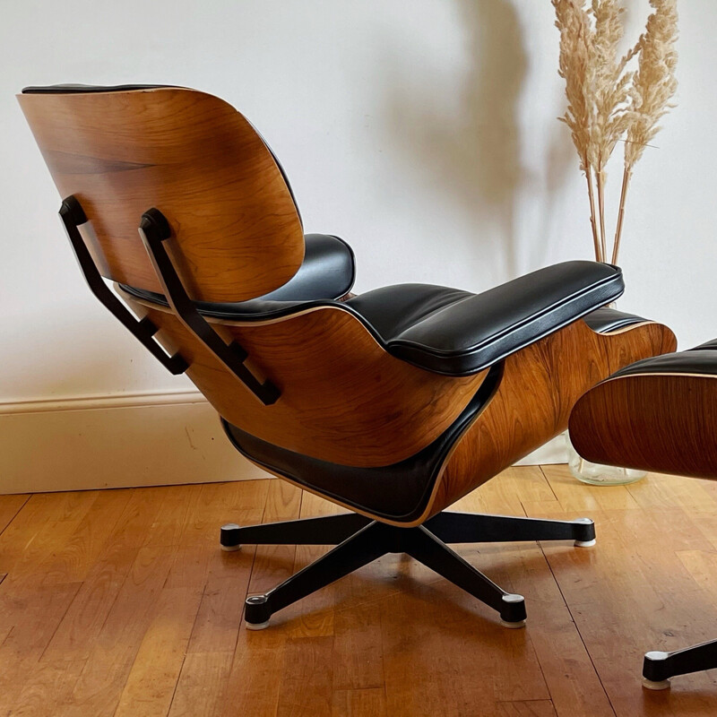 Poltrona Vintage com otomano de Charles e Ray Eames para Herman Miller, França 1970