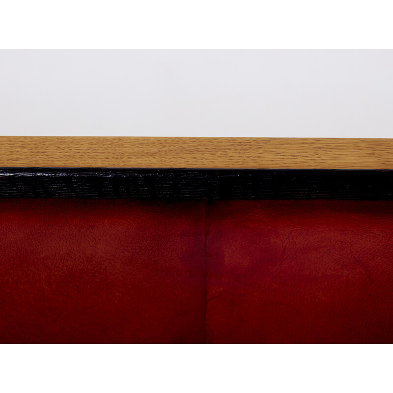 Table basse vintage en chêne, laiton et cuir par Alberto Pinto, 1990