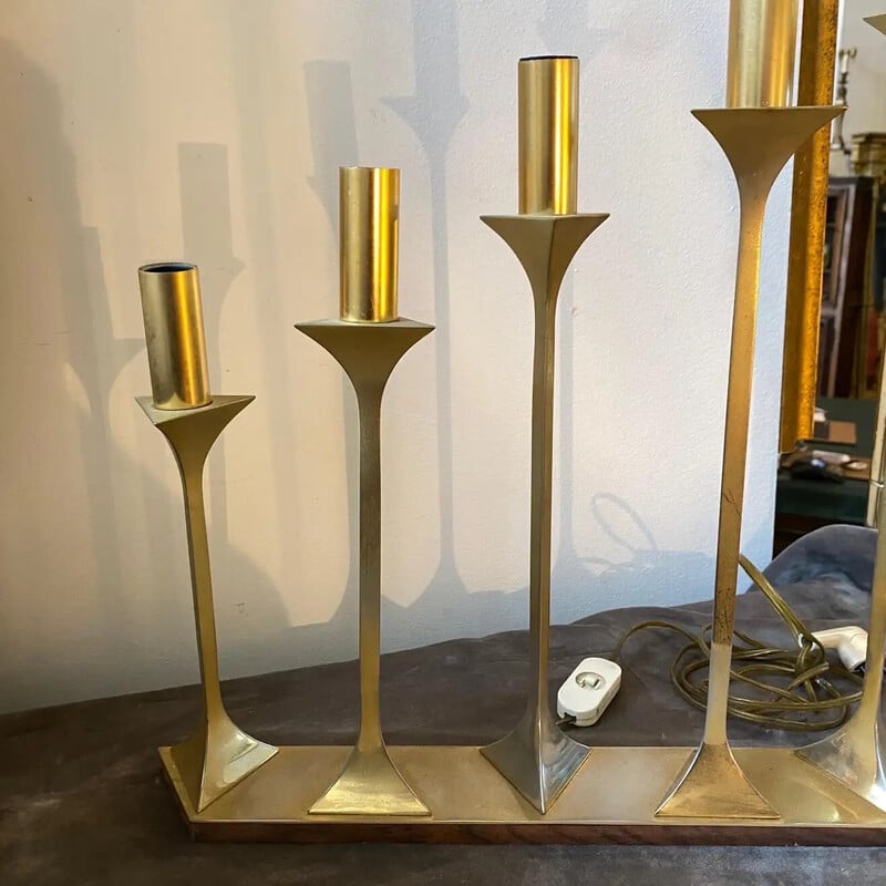 Lámpara de mesa italiana vintage de metal dorado y madera, años 60