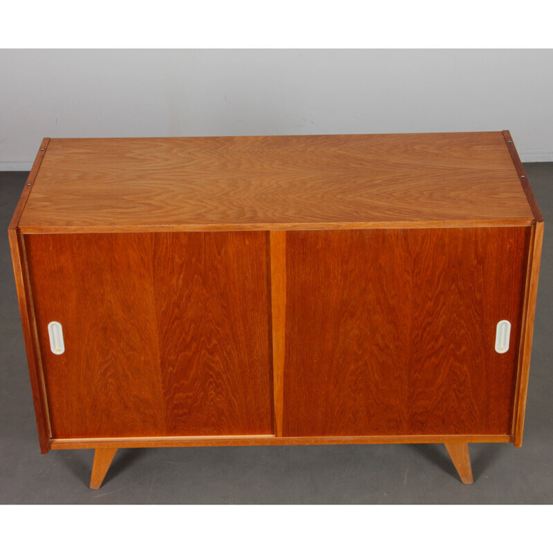 Vintage oakwood chest of drawers U-452 by Jiroutek for Interier Praha, 1960s