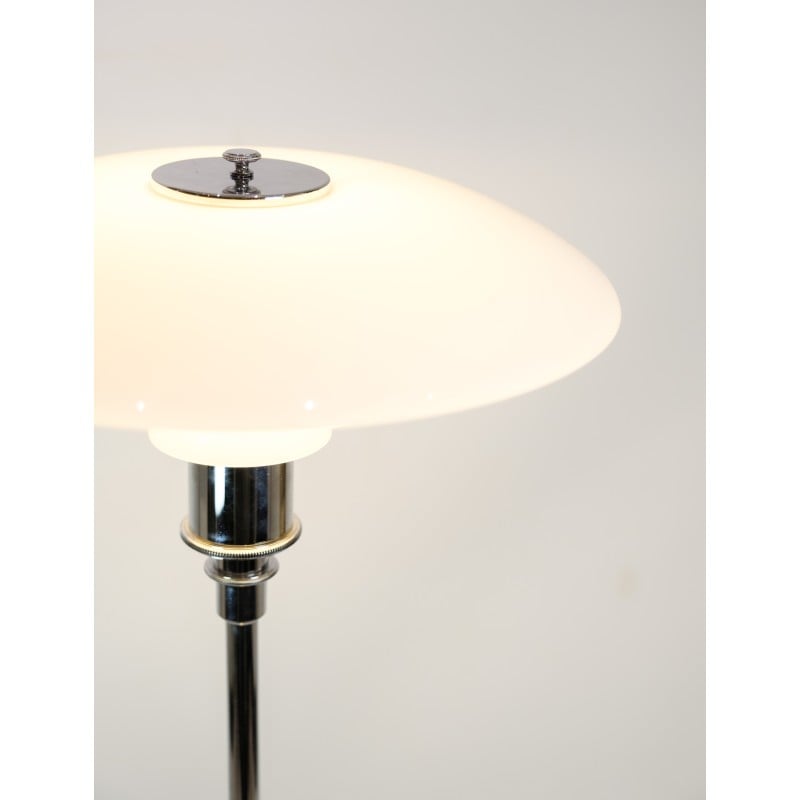 Vintage vloerlamp in chroom en opaal glas van Poul Henningsen voor Louis Poulsen