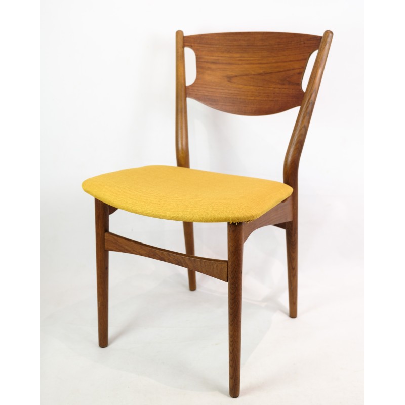 Set of 4 vintage chairs in teak and yellow fabric, Denmark 1960s