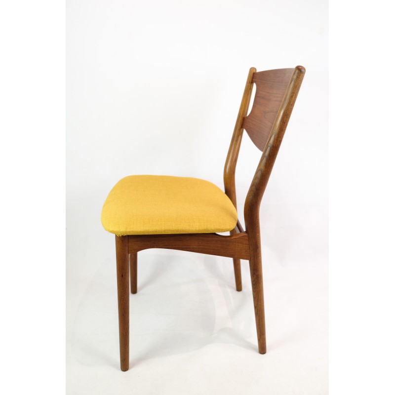 Set of 4 vintage chairs in teak and yellow fabric, Denmark 1960s