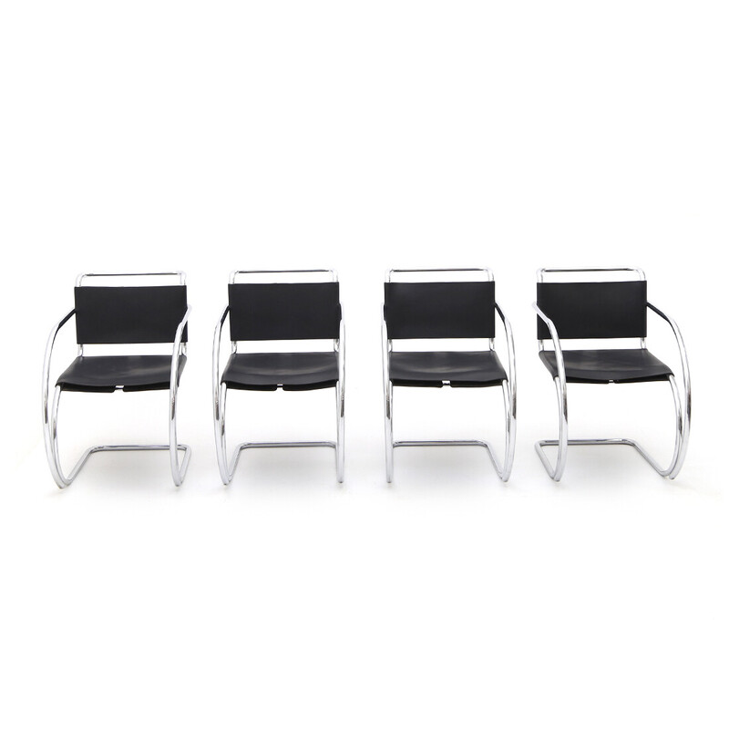 Ensemble de 4 chaises vintage "mr" par Ludwig Mies van der Rohe pour Knoll, 1980
