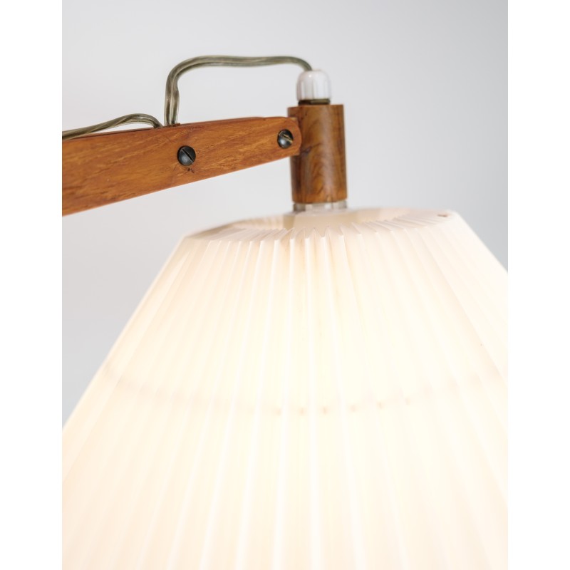 Vintage vloerlamp model 325 van Vilhelm Wohlert voor Le Klint, Denemarken 1950