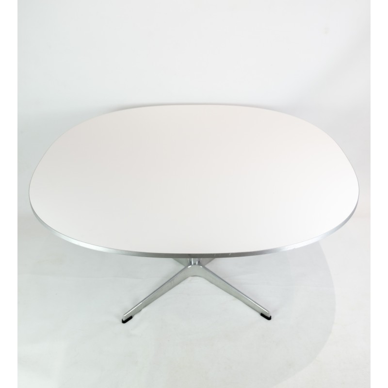 Vintage salontafel van Arne Jacobsen voor Fritz Hansen, 2018