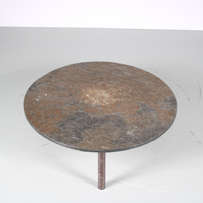 Table basse vintage brutaliste en pierre d'ardoise, Pays-Bas 1970