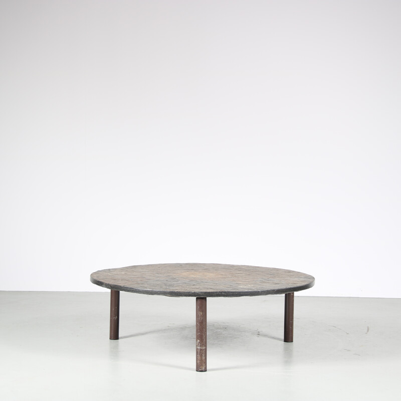 Table basse vintage brutaliste en pierre d'ardoise, Pays-Bas 1970