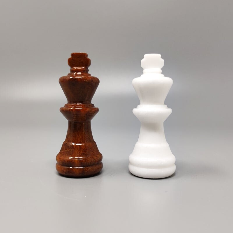 Jeu d'échecs vintage brun et blanc en albâtre de Volterra fait à la main, Italie 1970
