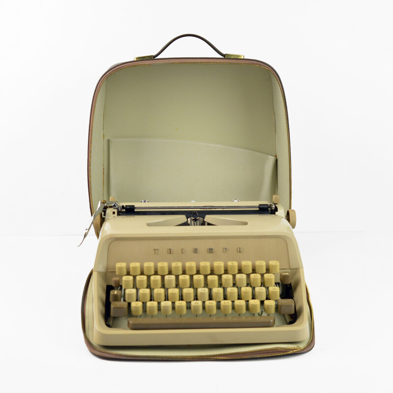 Machine à écrire vintage par Triumph Werke Nurnberg Ag, Allemagne 1964