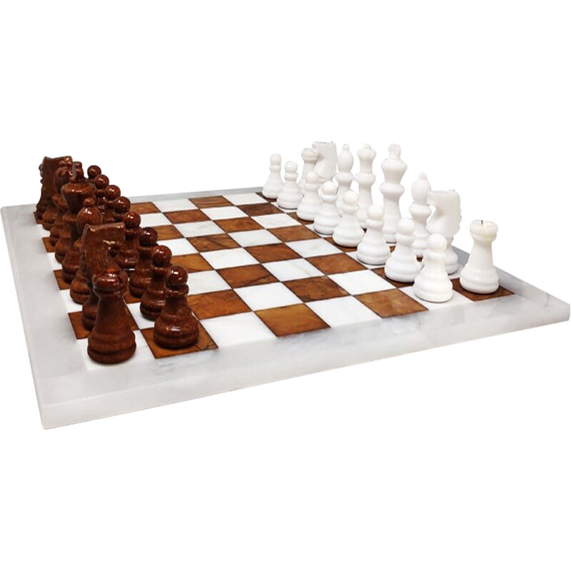 Braunes und weißes Schachspiel aus Volterra Alabaster, handgefertigt, Italien 1970er