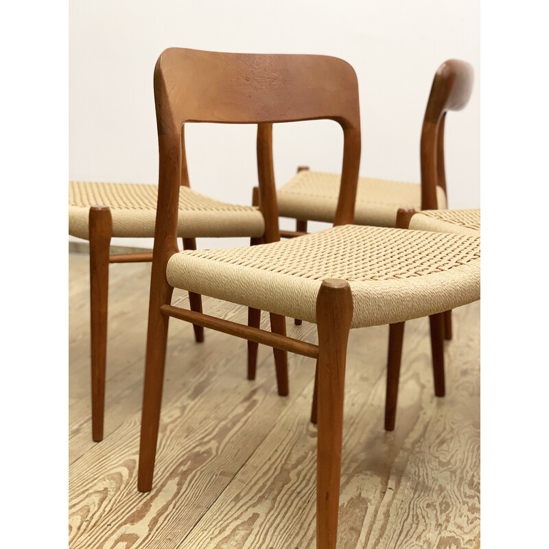 Set van 4 vintage Deense eetkamerstoelen model 75 in teakhout van Niels O. Møller voor J.L. Møllers, jaren 1950