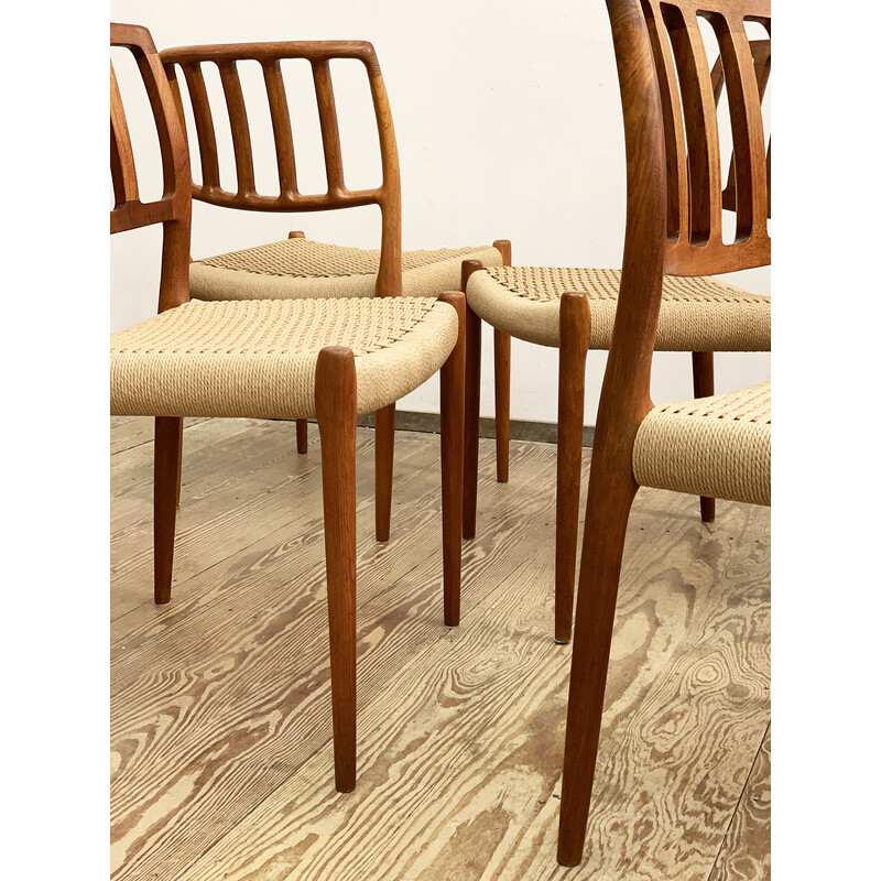 Conjunto de 6 cadeiras de jantar vintage dinamarquesas modelo 83 em teca de Niels O. Møller para J.L. Møllers, 1950s