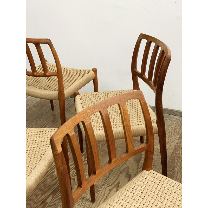 Conjunto de 6 cadeiras de jantar vintage dinamarquesas modelo 83 em teca de Niels O. Møller para J.L. Møllers, 1950s
