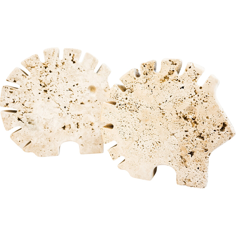 Italian vintage Brutalist travertine hedgehog sculptures by Fratelli Mannelli, Italy 1970s