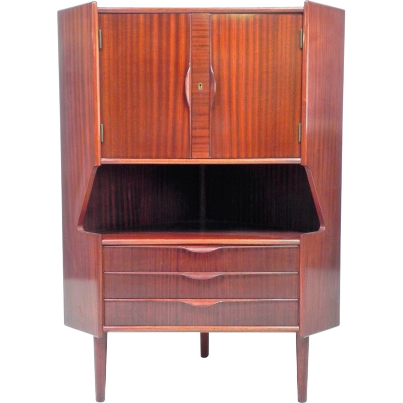 Scandinavian corner cupboard, Gunni Omann - 1970s