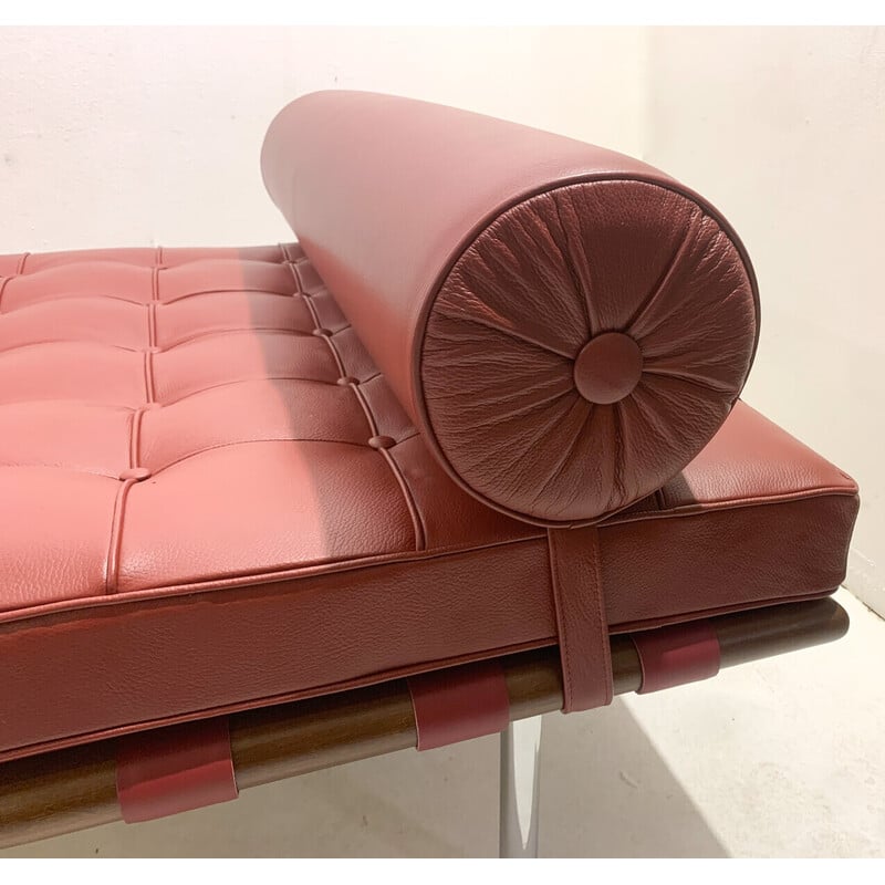 Lit de repos vintage Barcelona en cuir bordeaux par Ludwig Mies van der Rohe pour Knoll, 1990