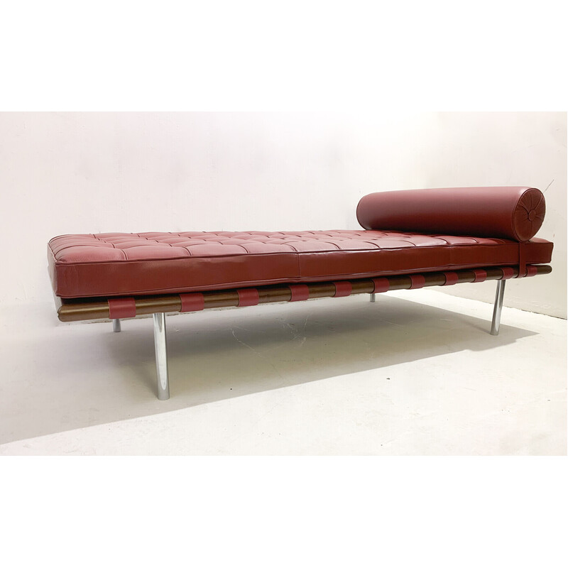 Vintage Barcelona burgundy leather daybed by Ludwig Mies van der Rohe for Knoll, 1990s