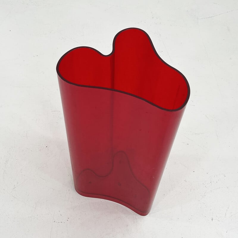 Vintage Nuvola umbrella stand in red lucite for Guzzini, 1990s